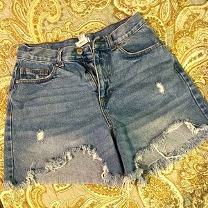 Forever 21 blue Jean shorts size 28.